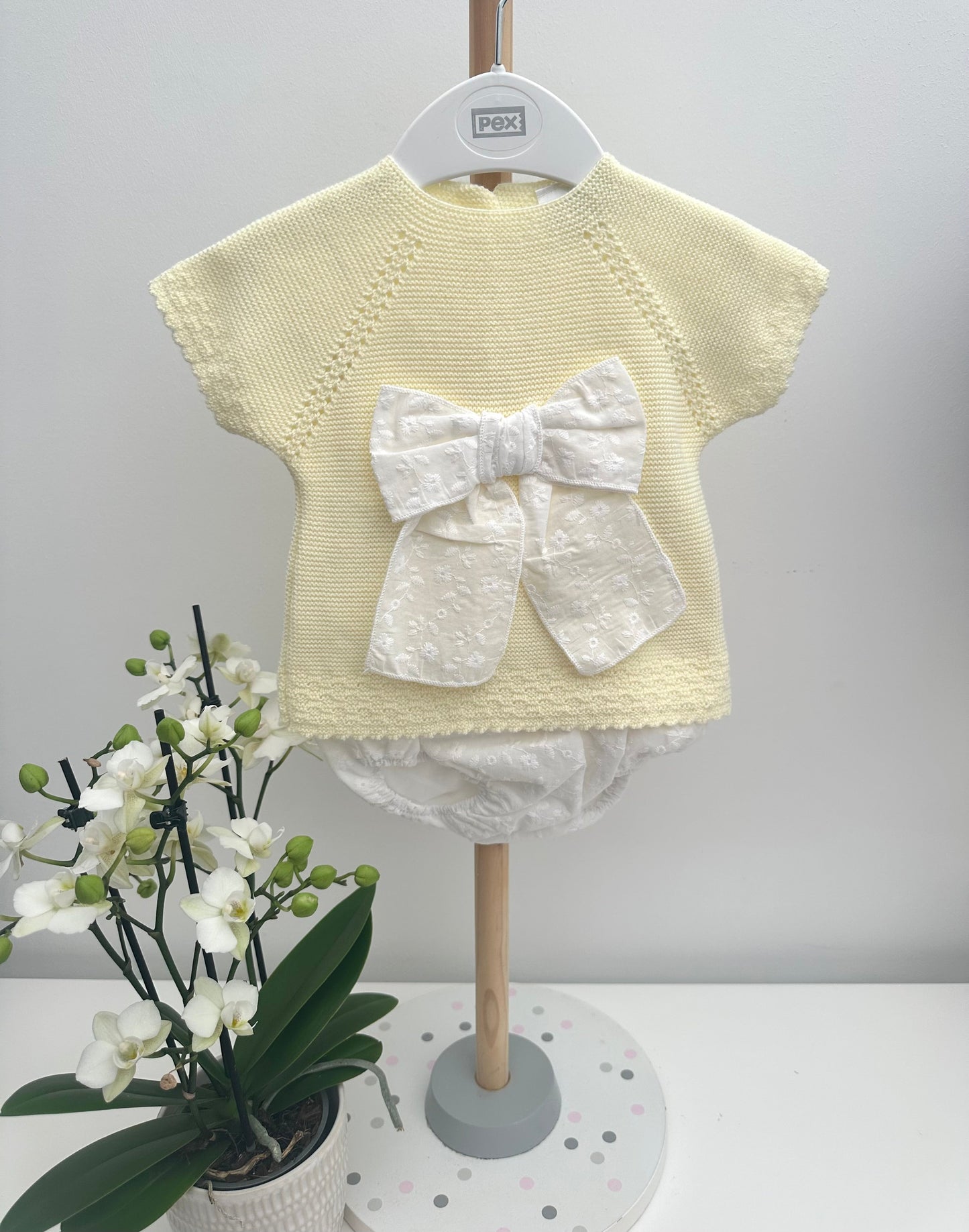 Pex Lemon & White Bow Trimmed Knitted Set