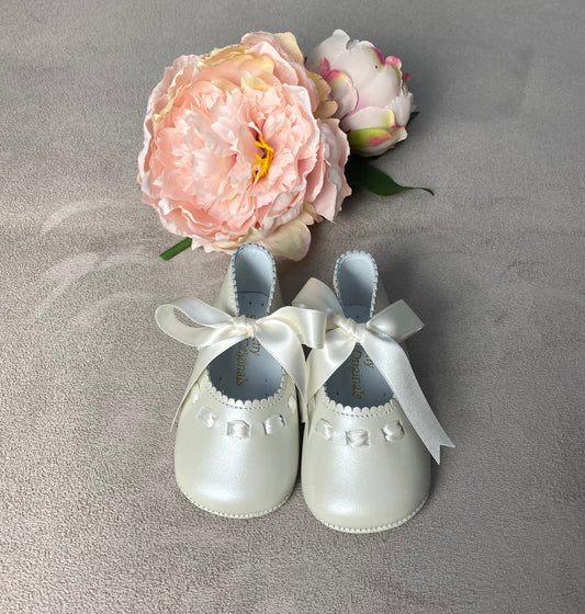 Pretty Originals Pearlised Grey Satin Ribbon Pre Walkers
